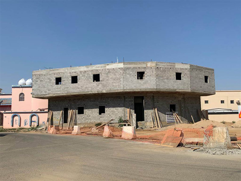 مبنى خيرية أبو عريش يثير الجدل في السعودية